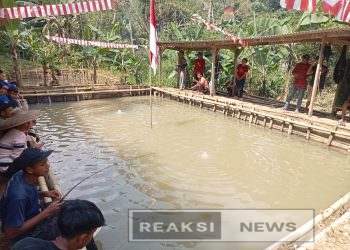 Warga Ciharashas Desa Kalaparea Meriahkan HUT RI ke-80 dengan Perlombaan Mancing