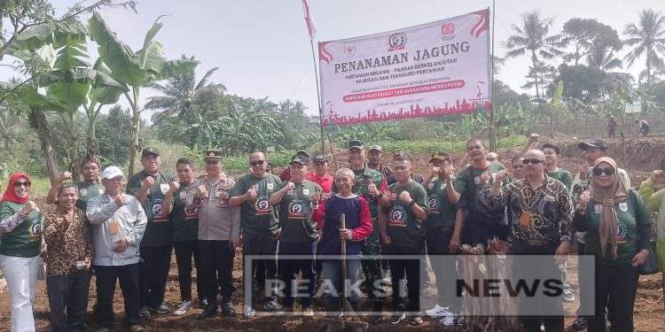 Dandim 0607/Kota Sukabumi Hadiri Penanaman Jagung Himpunan Masyarakat Tani Nusantara Merah Putih