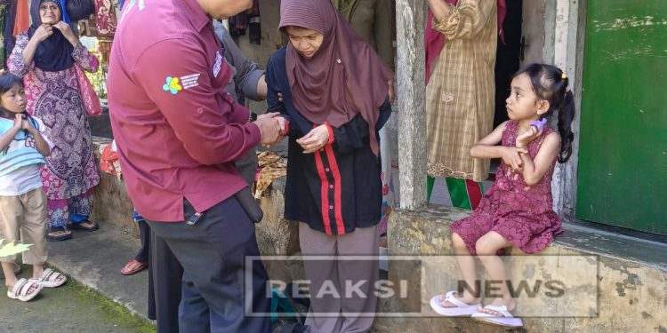 Warga Cikawung Terbebas dari Kurungan Selama 15 Tahun, Pemerintah dan Relawan Turun Tangan