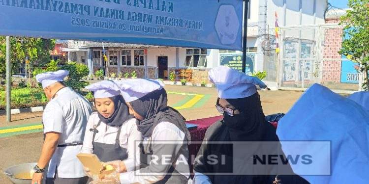 Kalapas Warungkiara Gelar Kegiatan “Kalapas Berbagi” dan Makan Bersama Warga Binaan