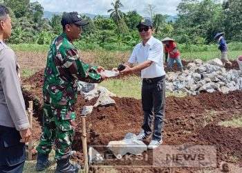 Danramil dan Kapolsek Warungkiara Hadiri Peletakan Batu Pertama Revitalisasi SD Negeri Sukabakti