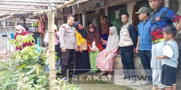 Bhabinkamtibmas, Bidan Desa dan Pemdes Babakan Panjang Fasilitasi Warga untuk Rehabilitasi Sosial