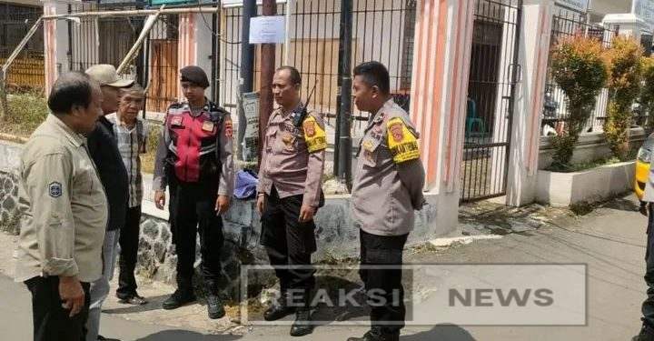 Jaga Kondusifitas Wilayah, Bhabinkamtibmas Polsek Baros Intens Patroli