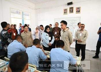 Pastikan Program MBG Berjalan Optimal, Wapres Tinjau SMK Negeri 1 Batam