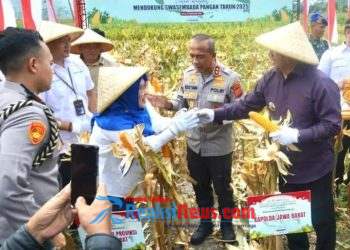 Kepedulian Polda Jabar Kepada Petani Jagung Untuk Meningkatkan Kesejahteraan
