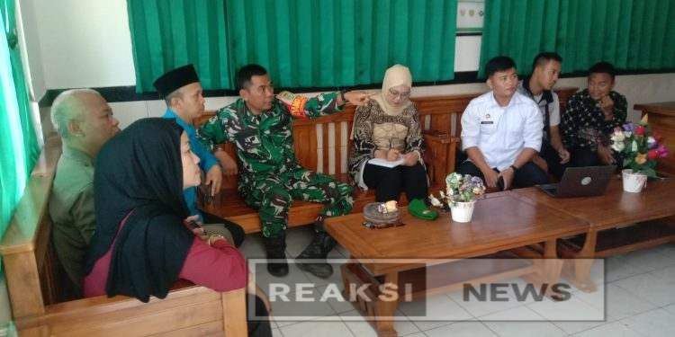 Danramil 2203/Warungkiara Jalin Komsos dengan Tokoh Masyarakat untuk Jaga Kondusifitas Wilayah