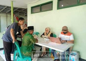 RS DKH di HUT TNI ke-80 Memberikan Pengobatan Gratis di Koramil Cibadak