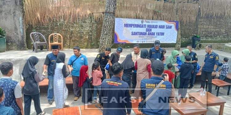 Peringati Maulid Nabi Muhammad SAW, Karang Taruna Kota Nayor Kecamatan Cibadak Dan Yayasan Ruang Peduli Gelar Santunan Anak Yatim