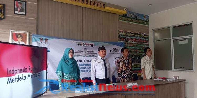 Kades Tenjojaya Hadiri Penilaian Paparan Anugerah Gapura Sari Baduga Tingkat Kabupaten Sukabumi
