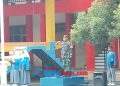 Babinsa Koramil 2203/Warungkiara Serka Enceng Hadiri Upacara di SMK Dwi Warna, Tanaman Nilai Kebangsaan pada Siswa