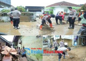 Gerak Cepat Kepolisian Evakuasi Korban Banjir Sukabumi hingga Beri Bantuan