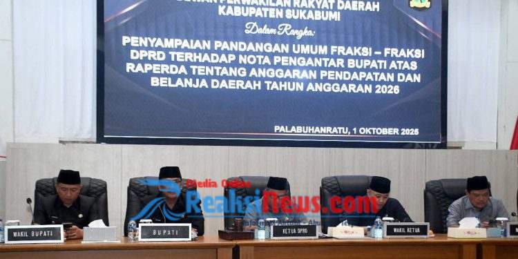 Paripurna DPRD, Agenda Penyampaian Pandangan Umum Fraksi, Hadir Bupati dan Wakil Bupati Sukabumi