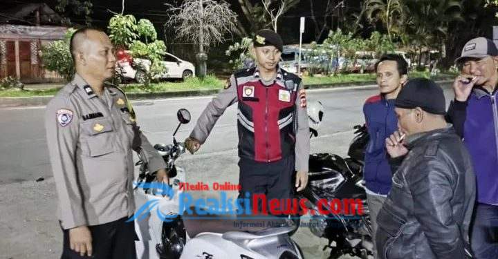 Intensifkan Patroli malam. Polsek baros gelar Dialogis bersama warga binaan