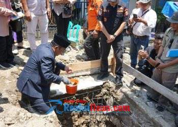 Bupati Letakan Batu Pertama Pembangunan Rumah Bagi Penyintas Bencana di Pelabuanratu