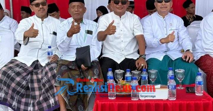 Komandan Yonif 509 Kostrad Hadiri Apel Santri Nasional di Alun-Alun Jember