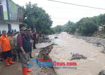Bupati Tinjau Langsung Lokasi Banjir, Pastikan Penanganan Dilakukan Cepat dan Efektif