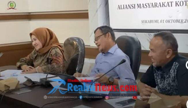 Ketua DPRD Kota Sukabumi Menerima Hearing Dialog dari Aliansi Masyarakat Kota Sukabumi