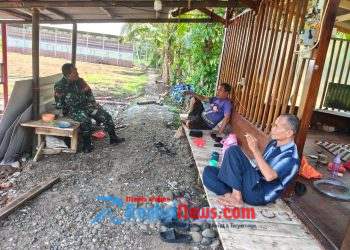 Kopka Roni Babinsa Bantargebang Koramil 2203/Warungkiara, Laksanakan Komsos bersama Tokoh Masyarakat