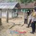 TNI – POLRI Bersatu Bersihkan Bekas Banjir Lumpur di SMPN 2 Warungkiara