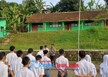 Polsek Cibadak Gerak Cepat Police TonSchool, Tanamkan Nilai Disiplin dan Antinarkoba di SMK Bina Mandiri