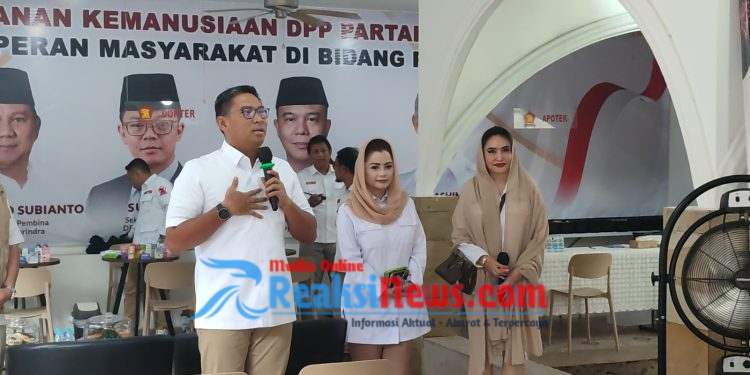 Wamentan Sudaryono Sapa Warga di Pengobatan Gratis Layanan Kemanusiaan DPP Partai Gerindra