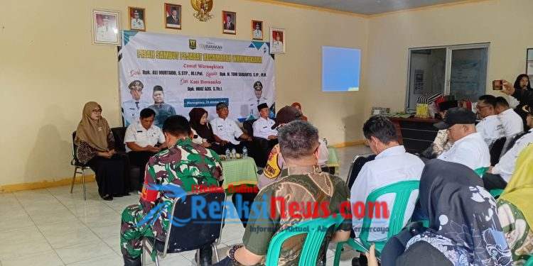 Danramil 2203/Warungkiara Kapten Inf Agus Rahman Hadiri Pisah Sambut Camat Warungkiara di Aula Desa Sukaharja