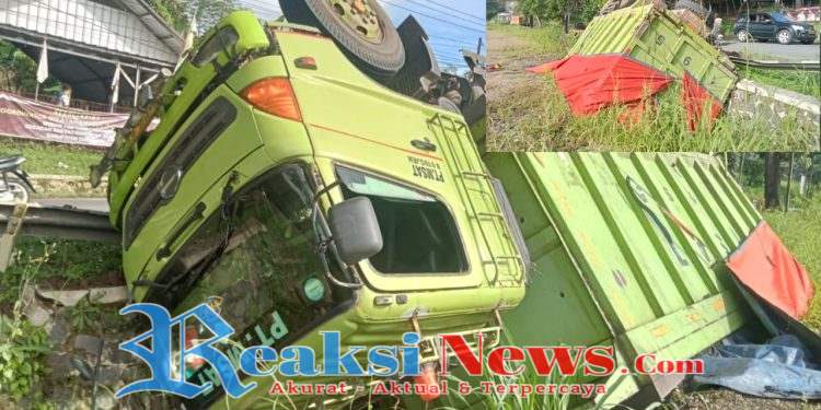 Diduga Rem Blong Damtruk Pengangkut Batubara Alami Mobil Terjungkir, Ini Penjelasannya