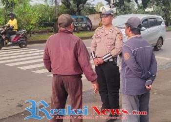 Sosialisasi Larangan Knalpot Brong Ojeg Pangkalan ( Opang). Polsek Baros Sampaikan Pesan Kamtibmas