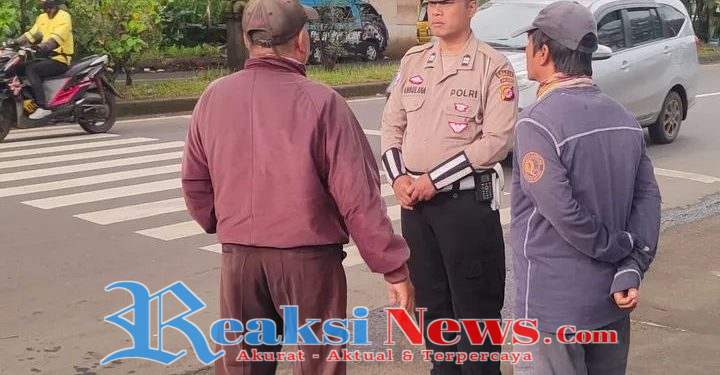 Sosialisasi Larangan Knalpot Brong Ojeg Pangkalan ( Opang). Polsek Baros Sampaikan Pesan Kamtibmas