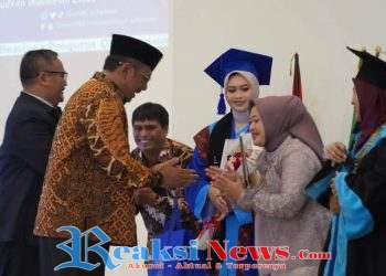 Wisuda Gelombang l UMMI, Bupati Sukabumi Yakin Para Sarjana Berkontribusi Positif untuk Masyarakat