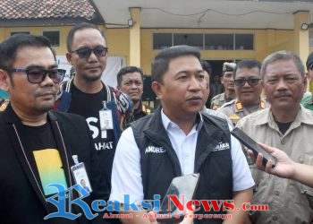 Wabup Apresiasi Kepedulian BSI Bantu yang Terdampak Banjir di Kecamatan Cisolok