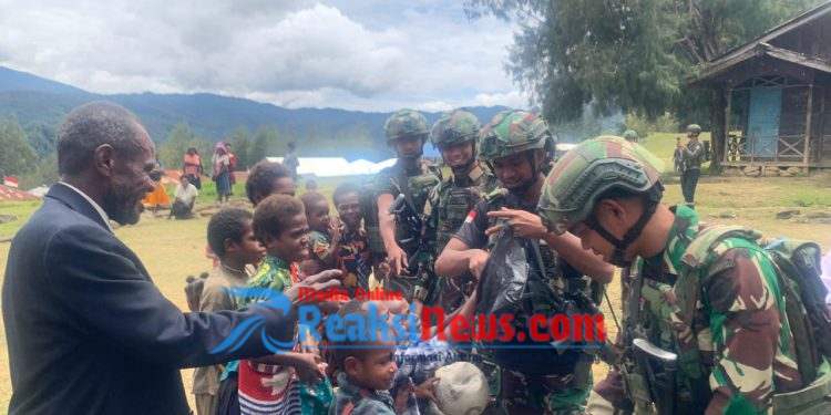 Jaya Sakti Sehat, Dipedalaman Intan Jaya Personil TK Maya Berikan Sentuhan Kasih