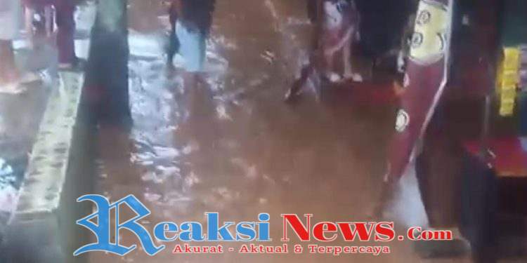 Banjir Tiga Kali dalam Sebulan, Warga Selagedang Protes Proyek Pembangunan Kantor Kecamatan Warungkiara