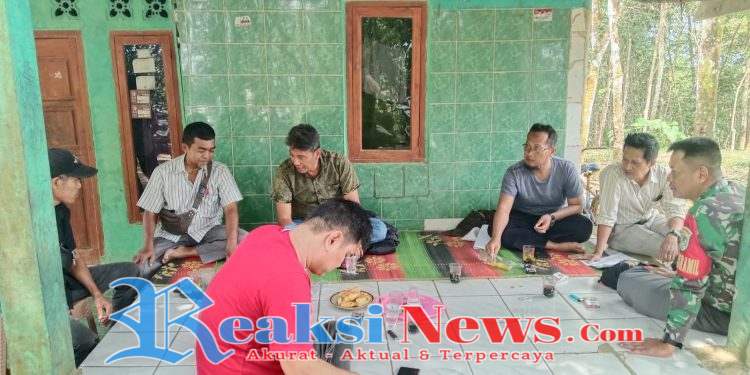 Peltu Andi Danpos Bantargadung Koramil 2203/Warungkiara, Koordinasi dengan Jajaran Koperasi Bahas Rencana Pembangunan Gedung Koperasi Desa Merah Putih