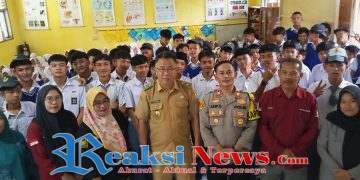 Kapolsek Nagrak IPTU Asep Suhriat Gencarkan Penyuluhan Kenakalan Remaja dan Bahaya Narkoba di SMA/SMP PGRI Kalaparea