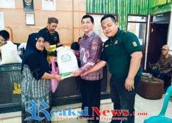 Bantuan Pangan Cair di Wanasari,480 KPM Terima Beras & Minyak, Camat Surade: “Sangat Membantu Warga Kami!”