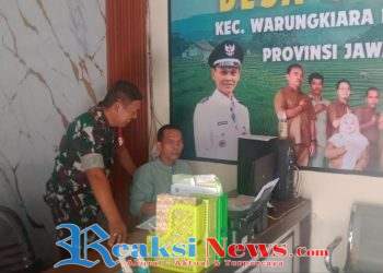 Serma Slamet Koramil 2203/Warungkkara Laksanakan Puldatater di Kantor Desa Girijaya