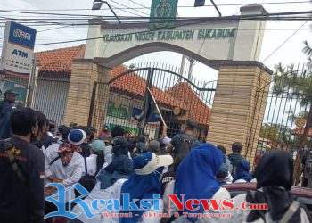 Diaga Muda Demo Kejari Sukabumi, Terkait Dugaan SPJ Fiktif Dinas DPPKB