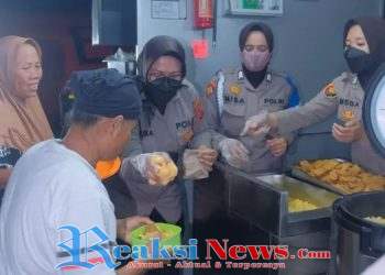 Polda Jabar Hadirkan Kendaraan Dapur Lapangan Untuk Warga Terdampak Banjir Di Karawang