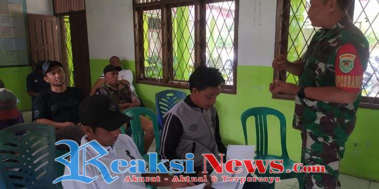 Peltu Andi Danpos Bantargadung Koramil 2203/Warungkiara Berikan Pengarahan kepada Kelompok Tani se-Kecamatan Bantargadung