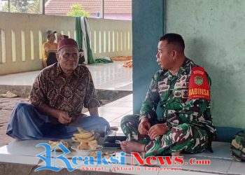 Serka Enceng Koramil 2203/Warungkiara Babinsa Sukaharja Laksanakan Komsos Bersama Tokoh Agama
