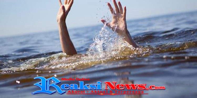 Naas.! Pengunjung Pantai Terseret Ombak di Pantai Gado Bangkong