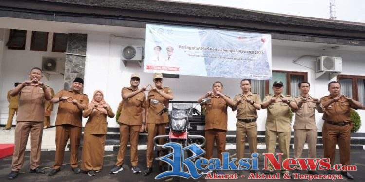 Peringatan Hari Peduli Sampah Nasional (HPSN) Wali Kota Sukabumi Meminta DLH Segera Merealisasikan Mesin Pengolah Sampah di TPS3R