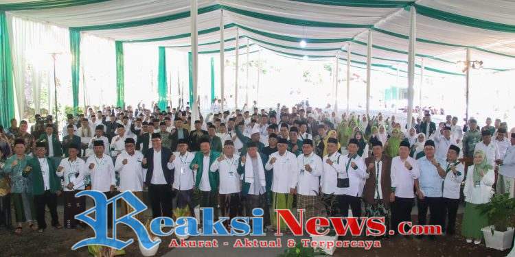 Kegiatan Pembukaan Muskerwil ke-III dan Harlah ke-100 NU Masehi PWNU Jabar di Pesantren Baitul Hikmah Haurkuning