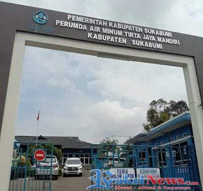 Bus Terperosok di Bekas Galian Proyek, Dirut PDAM Tirta Jaya Mandiri Kabupaten Sukabumi Sampaikan Keprihatinan dan Komitmen Tanggung Jawab