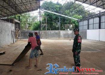Serka Slamet Babinsa Mangunjaya Koramil 2203/Warungkiara Monitoring Pembangunan Koperasi Desa Merah Putih di Mangunjaya