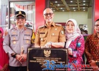 Ketua DPRD Kota Sukabumi Menghadiri langsung Peresmian Gedung Dekranasda Kota Sukabumi