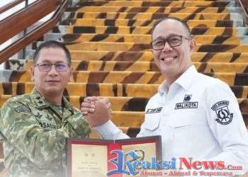 Wali Kota Sukabumi Silaturahmi dengan Pandam III/Siliwangi Mayjen TNI Kosasih di Bandung