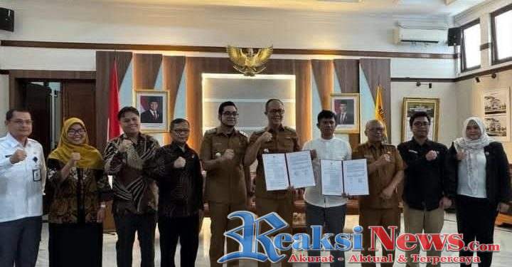 Ketua DPRD Kota Sukabumi, Menghadiri Undangan Penandatanganan Nota Kesepakatan Sinergitas Penguatan Demokrasi dari KPU Kota Sukabumi