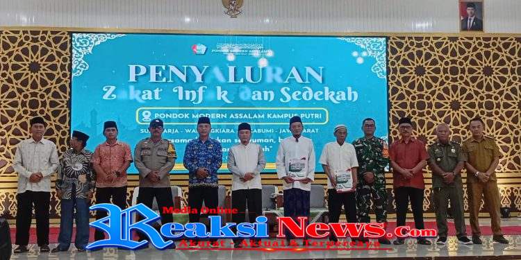 Danramil 2203/Warungkiara Kapten Inf Agus Rahman Hadiri Penyaluran Zakat, Infaq, dan Sedekah untuk 1.000 Warga di Ponpes Assalam Putri